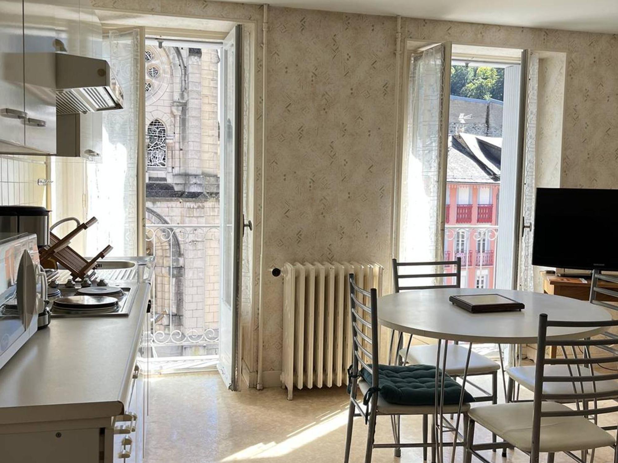 Appartement T3 Chaleureux Au Centre De Cauterets, 4 Couchages, Balcon Sud, Proche Thermes Et Telecabine - Fr-1-234-132 Kültér fotó